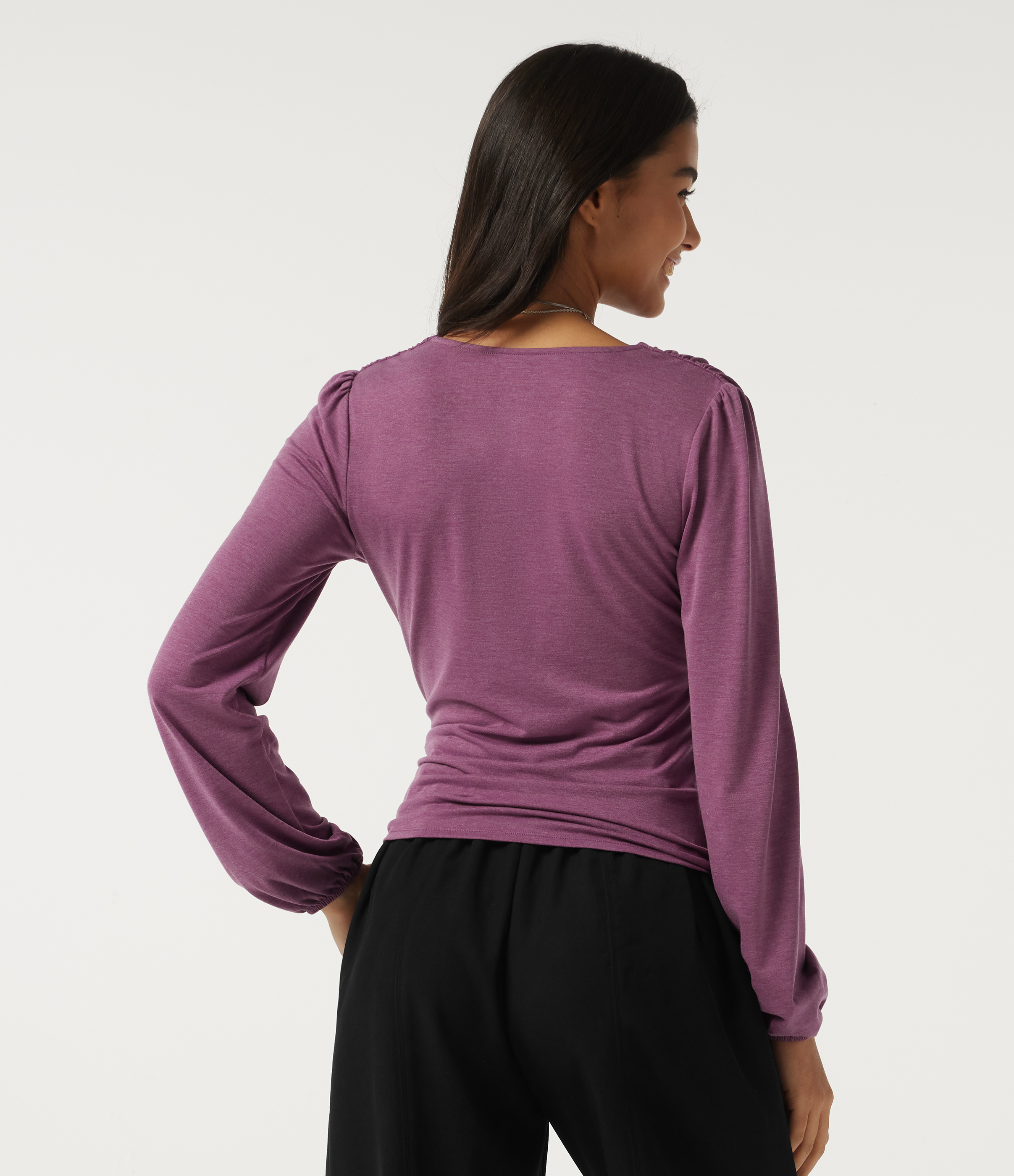 Red Violet Floral Yarn Gerafftes Top mit V-Ausschnitt und langen Puffärmeln / 2