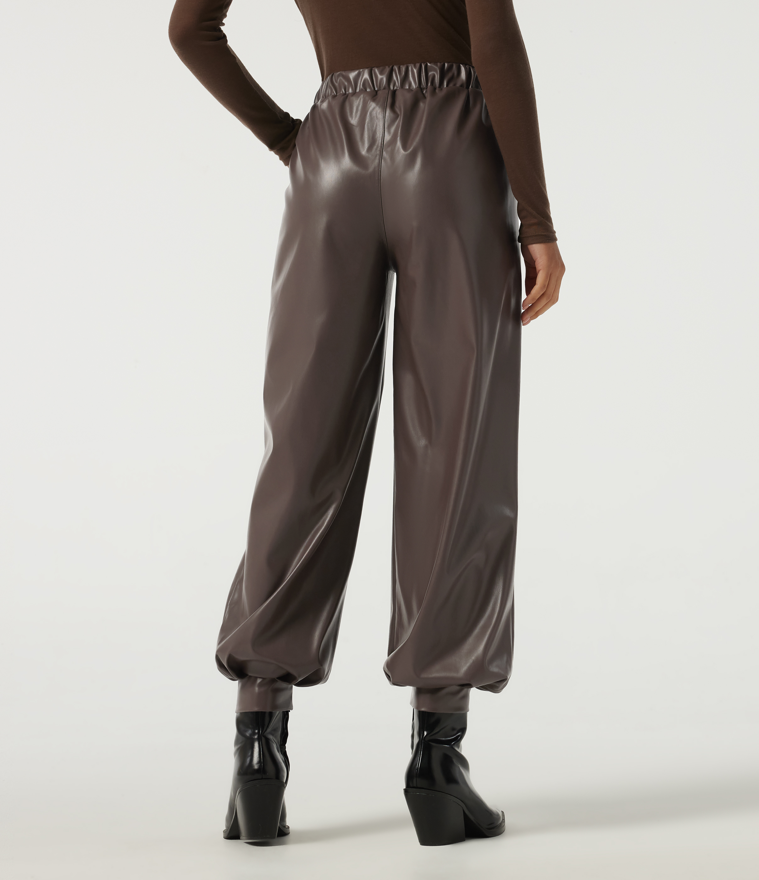 Panier d'achats Pantalon droit en simili taille haute avec poches / 2