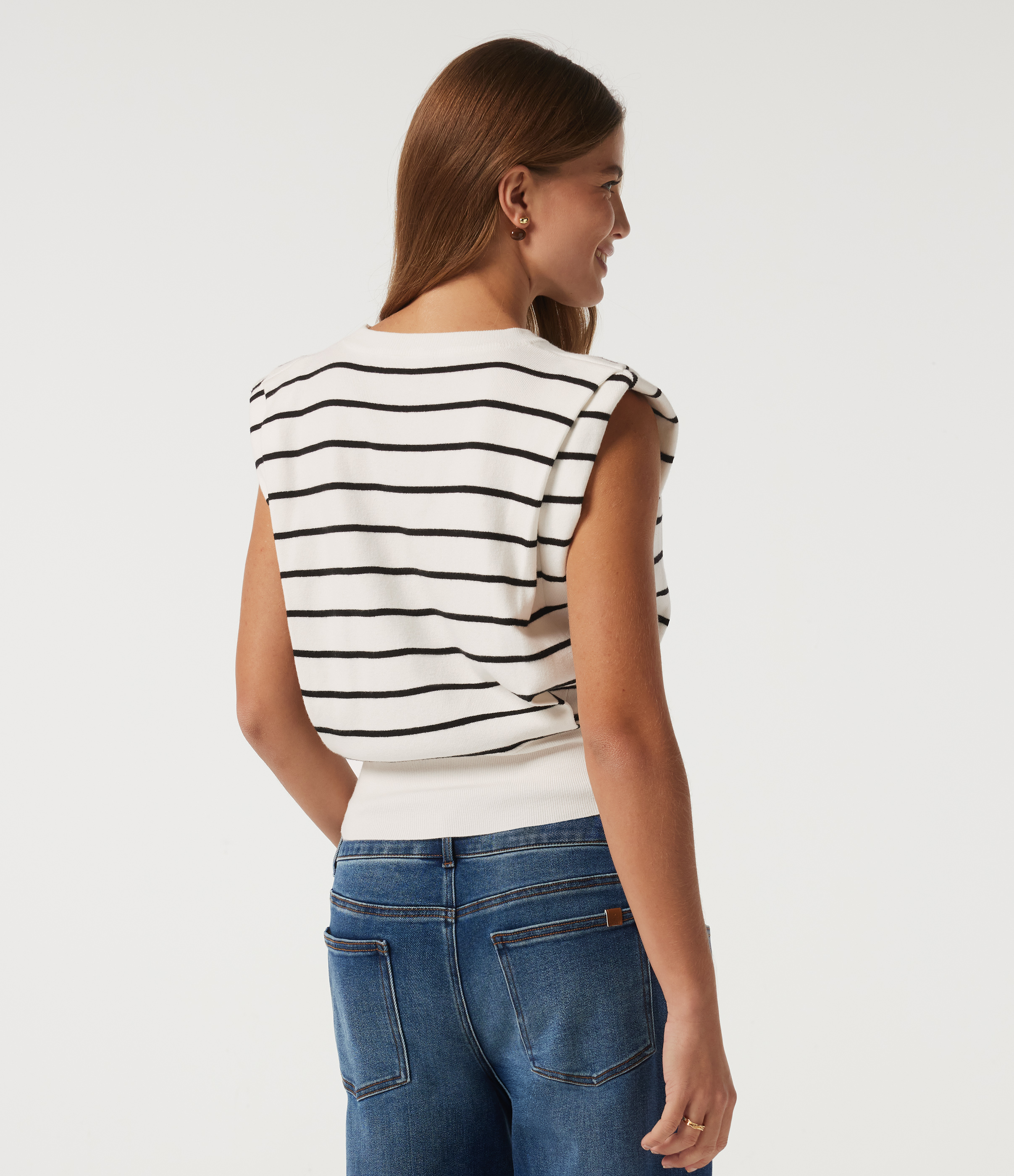 White Black Horizontal Stripe Round Neck Sleeveless Stripe Work Sweater / 2