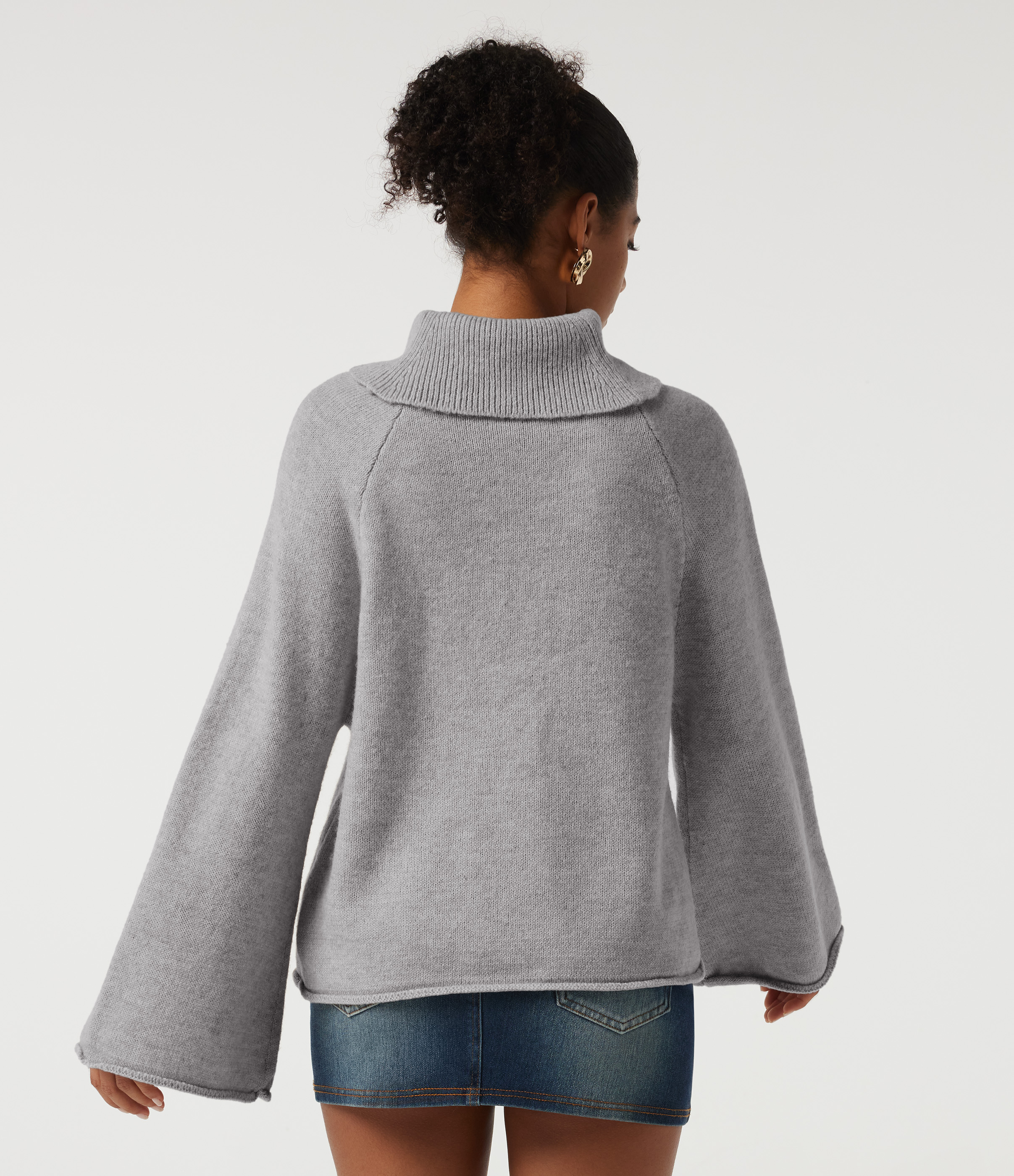 Hemp Gray Mix Lässiger Pullover mit hohem Kragen, langen Ärmeln und gerolltem Saum / 2