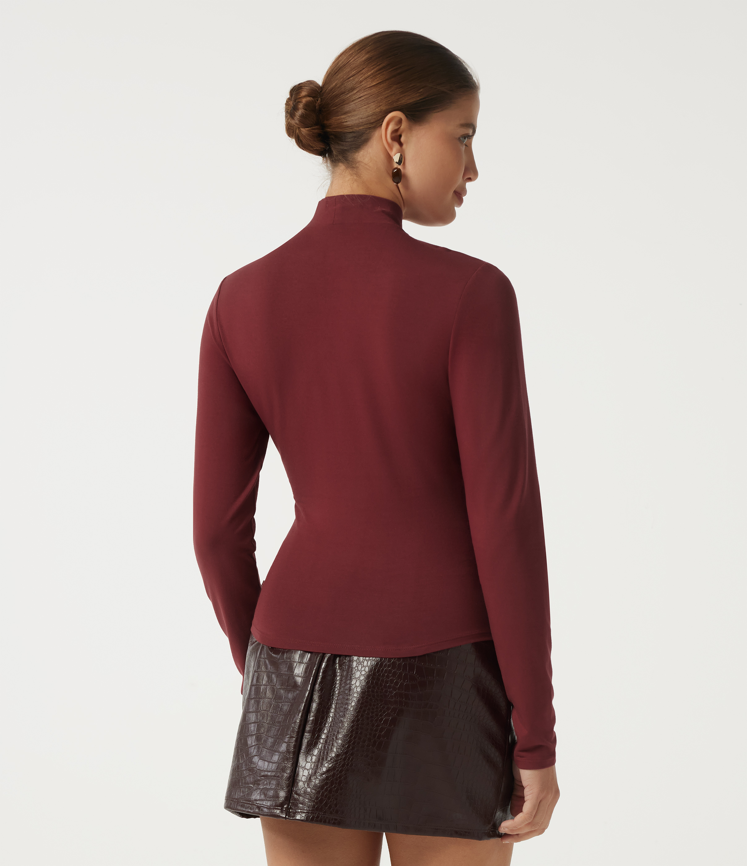 Rhubarb V Neck Long Sleeve Ruched Work Top / 2
