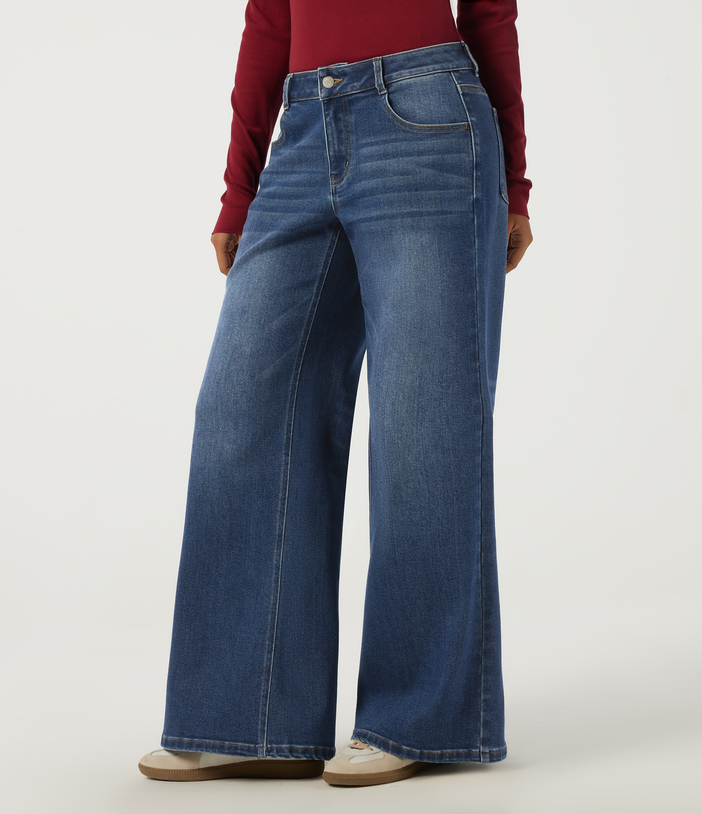 Low Rise Wide Leg Casual Jeans with Pockets