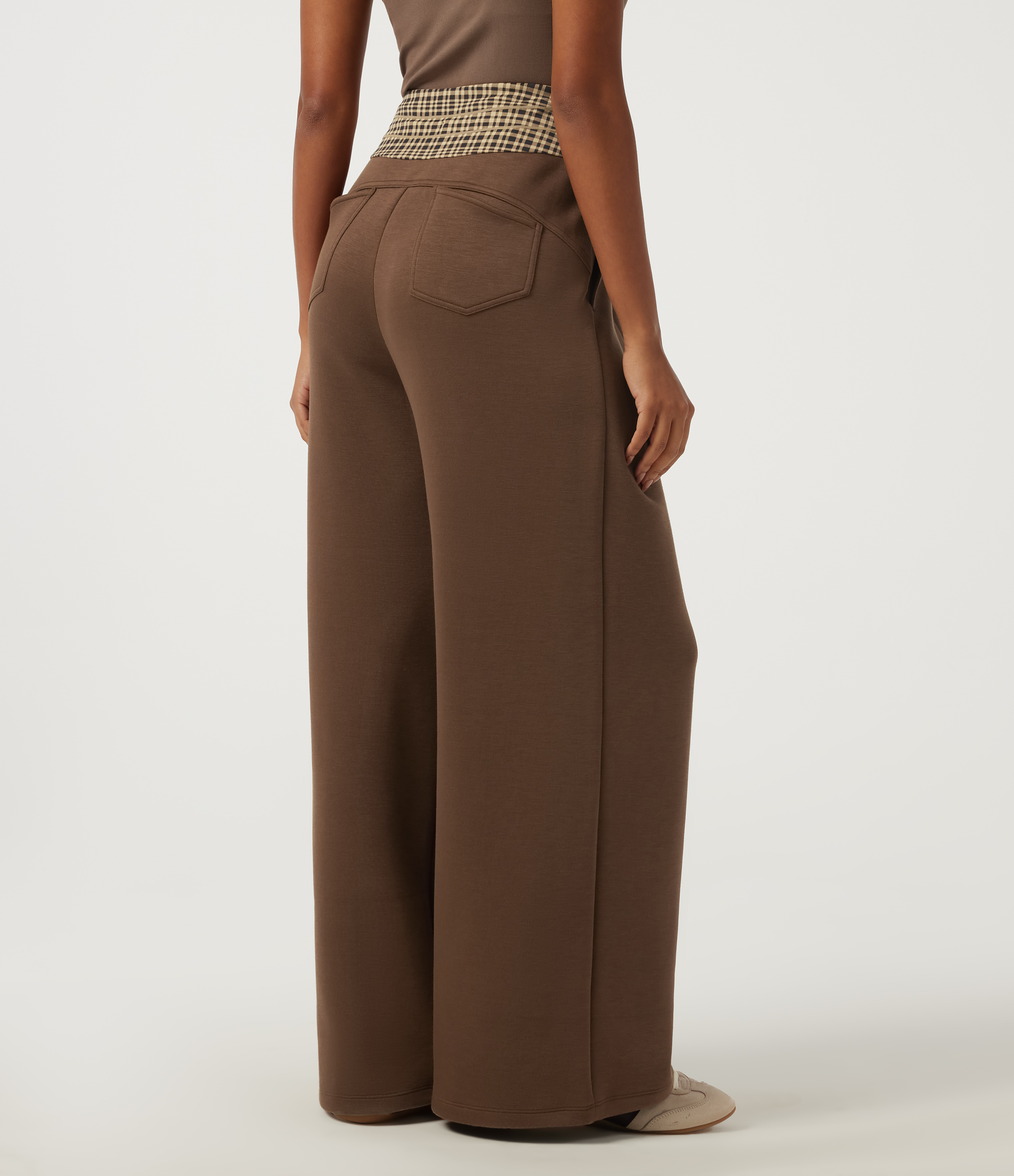 Cocoa Brown SpacerTek™ - Lässige Baggy-Sweatpants mit hohem Bund, mehreren Taschen und Kordelzug / 2