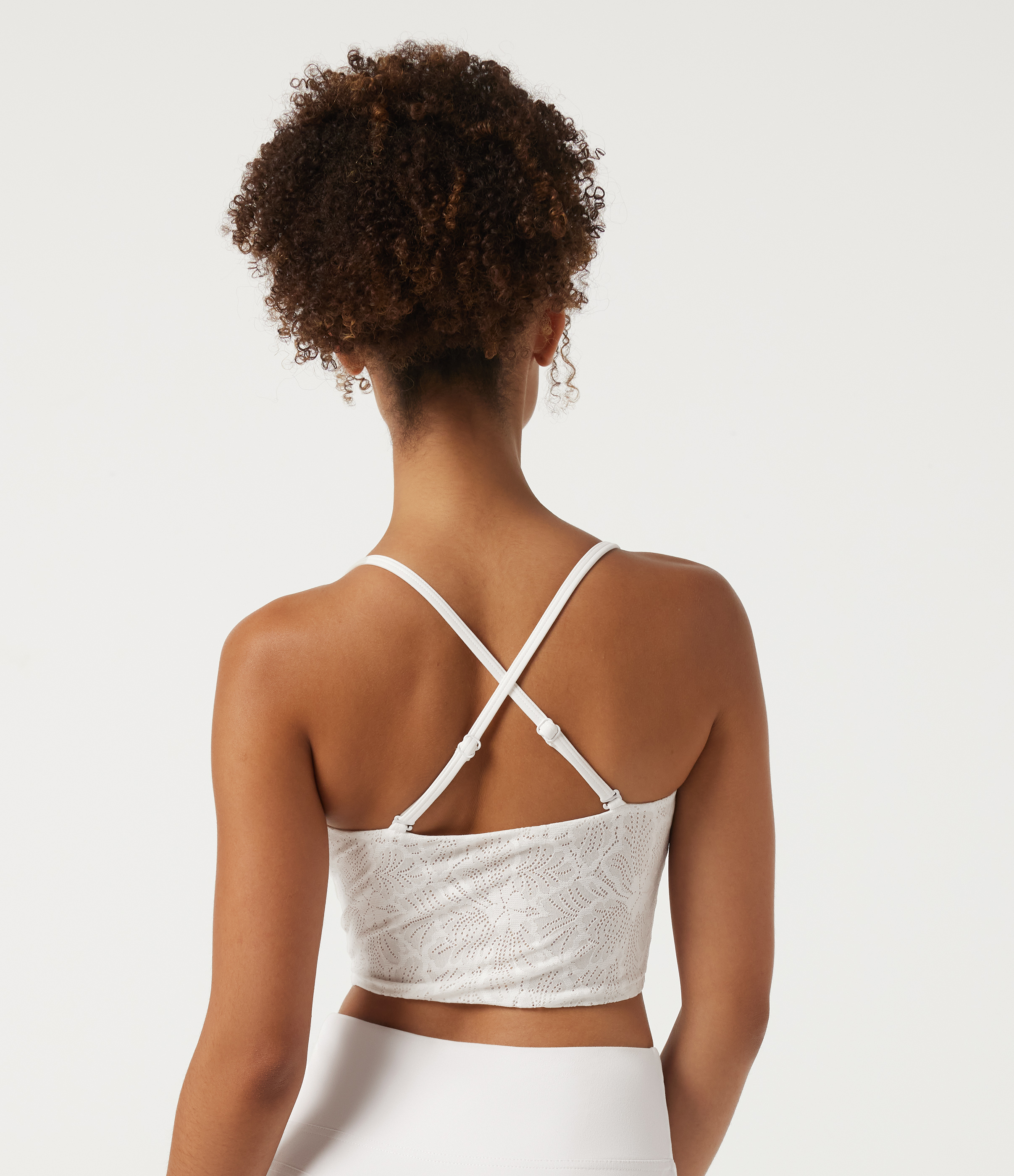 Blanc SoftlyZero™ brassière de yoga avec soutien-gorge intégré, encolure en V et dentelle contrastée / 2