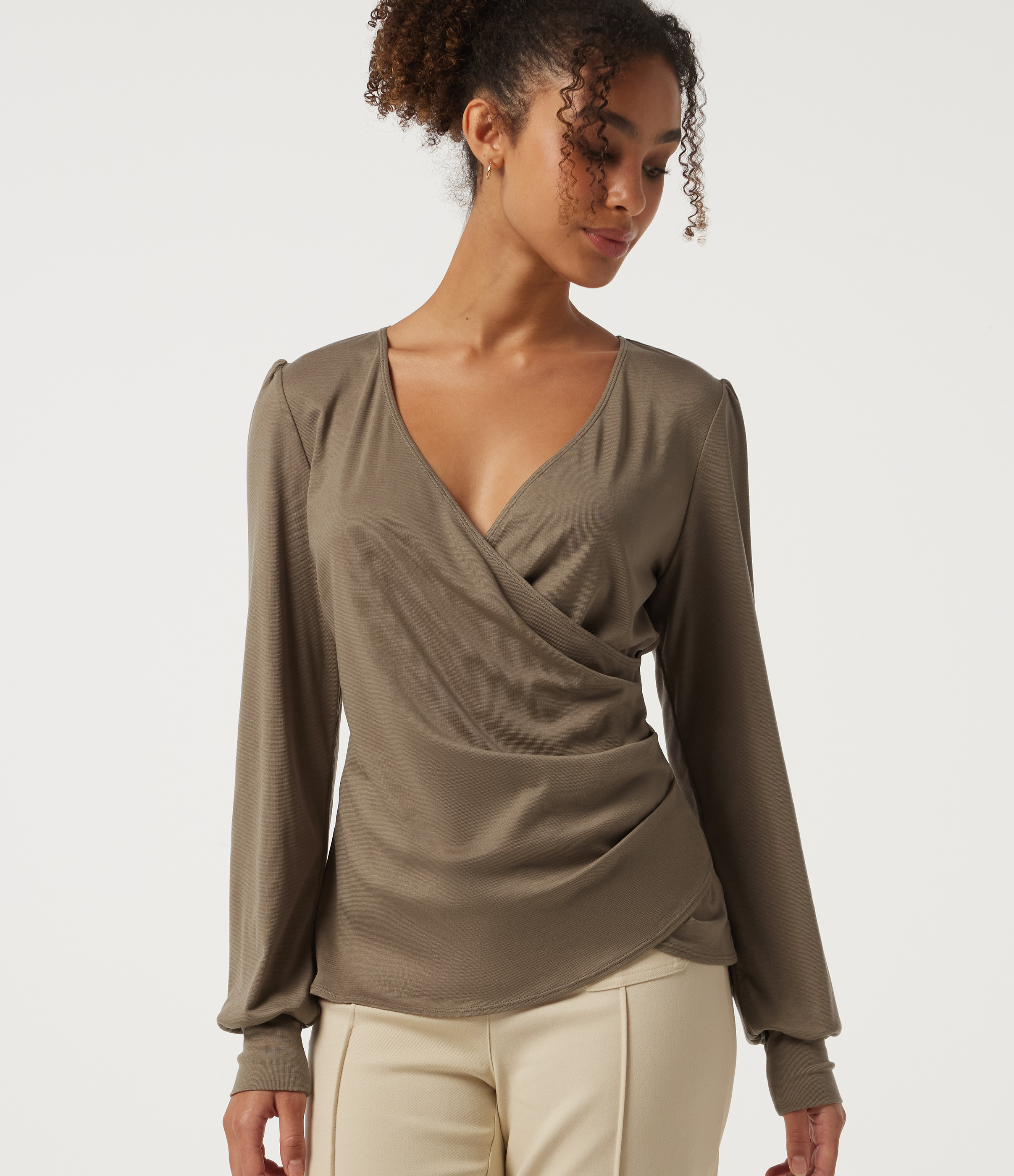 V Neck Long Sleeve Curved Hem Casual Top