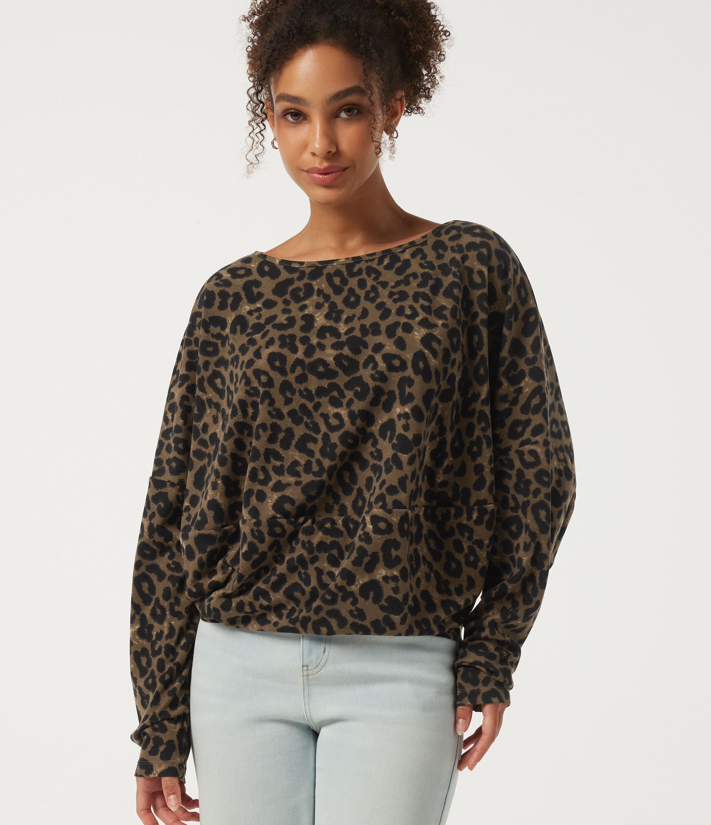 Round Neck Long Sleeve Leopard Print Casual Top with Pocket