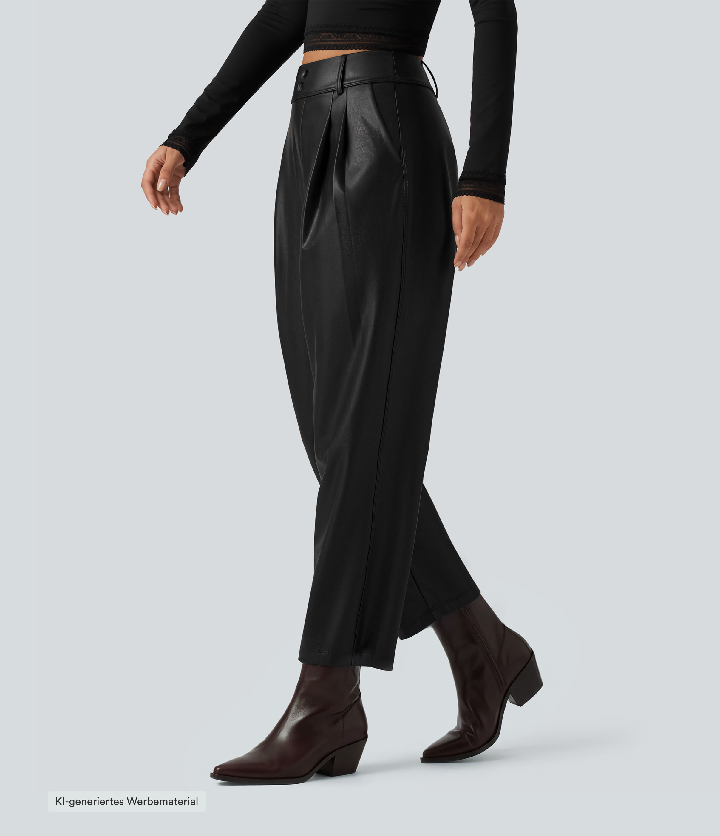 Schmal zulaufende Hose aus elastischem Kunstleder mit hohem Bund und Taschen