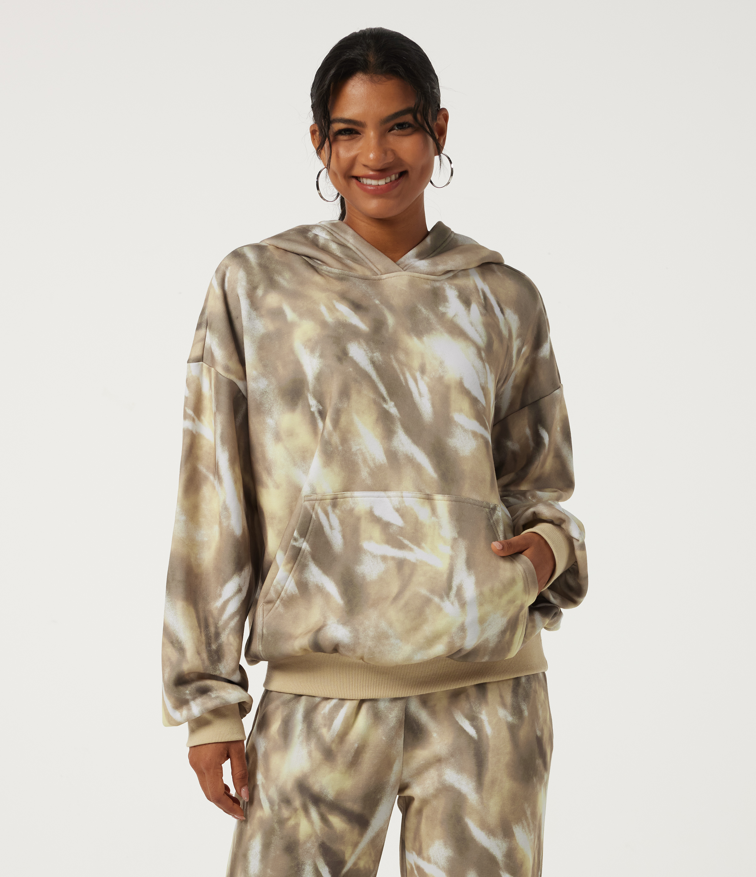 Sudadera deportiva casual con capucha, de manga larga y con bolsillos