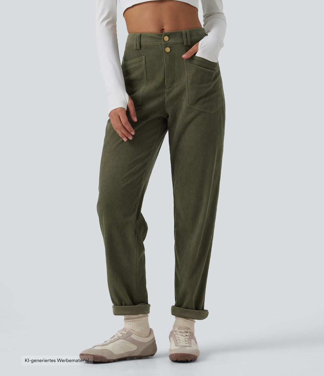 Lässige, schmal zulaufende Cordhose mit mittelhohem Bund und mehreren Taschen